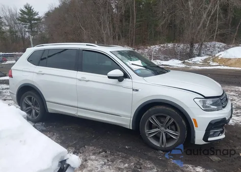 2019 Volkswagen Tiguan 2.0T Se/2.0T Sel/2.0T Sel R-Line/2.0T Sel R-Line Black из США, поврежденный, VIN 3VV2B7AX5KM026005